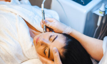 The Advantages of Microdermabrasion for Winter Skin